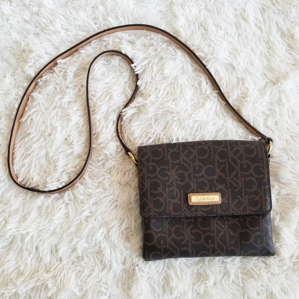CALVIN KLEIN CrossBody Bag